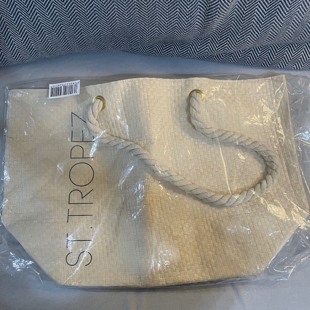 NWT St. Tropez Lightweight Off-White Beach Tote - Picture 8 of 8